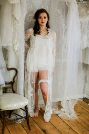 Bespoke wedding garters, Truro, Cornwall, UK Lace bridal accessories